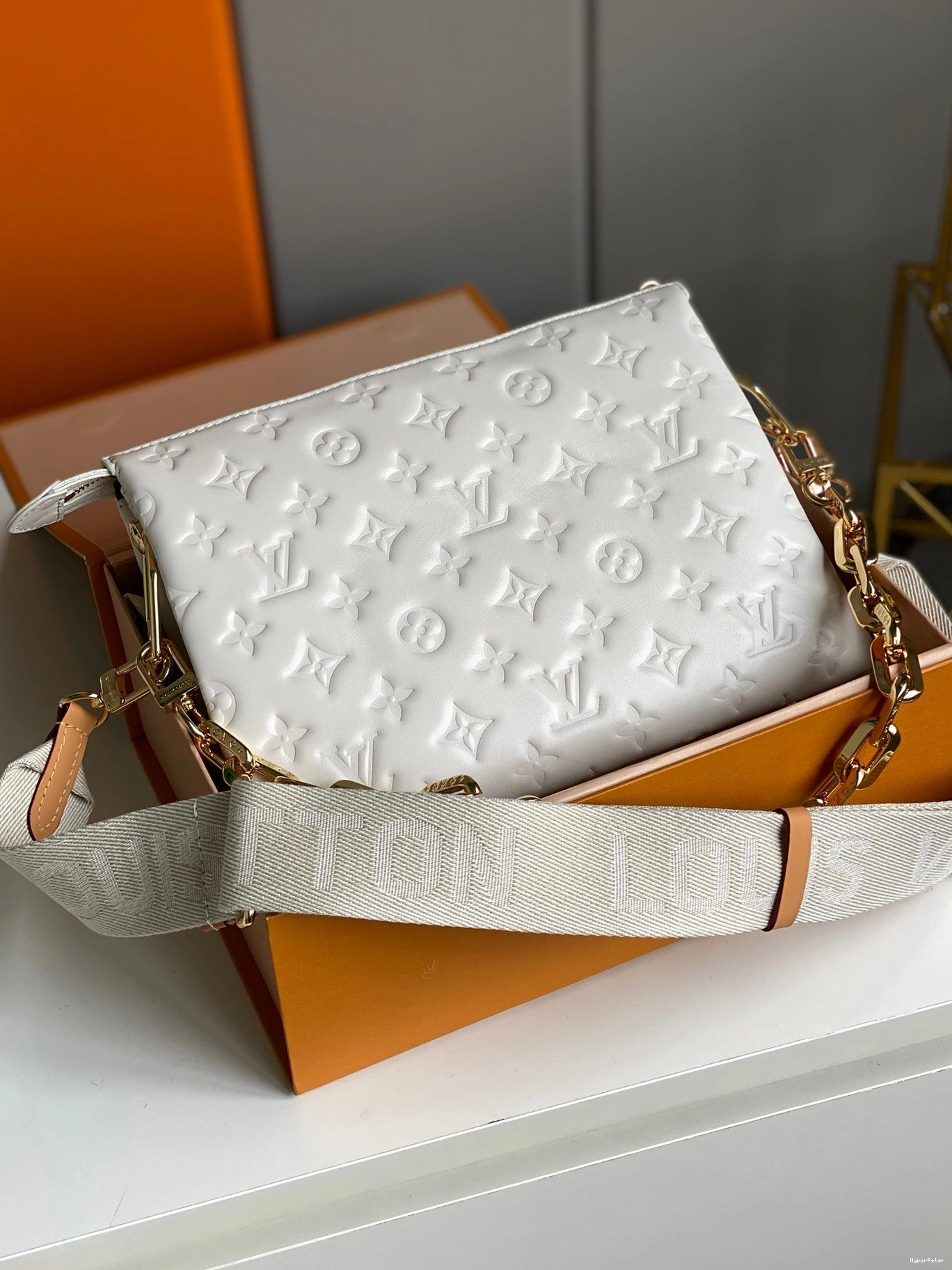 PM LOUIS COUSSIN VUITTON 0820